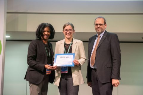 Zum Artikel "2. Platz für Lena Krabbe bei der 3MT Competition der EuMW in Mailand"